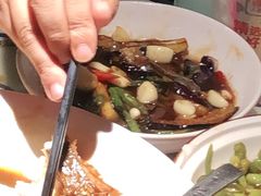 -卢大鲜鱼头捞饭(美利广场店)