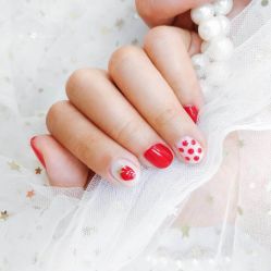 -蜜丝卡伦美甲美睫半永久