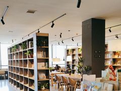 -魔方城市书房(中街益田店)