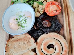 -植物园哈利亚餐厅