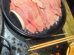 -宽板凳老灶火锅(台湾街店)