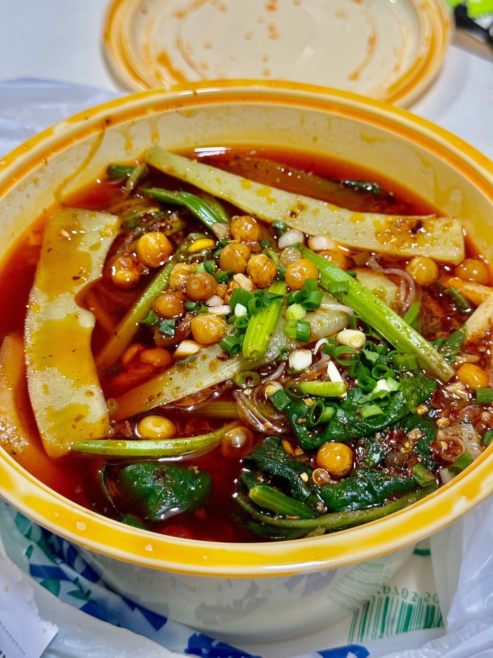 连吃三天麻辣烫