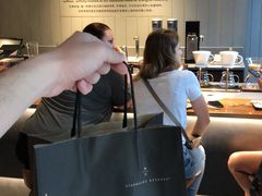 -星巴克(广州淘金路店)