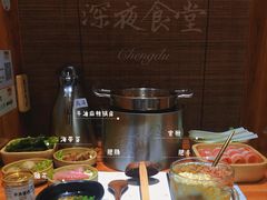 -独食火锅·半米屋台(直营总店)