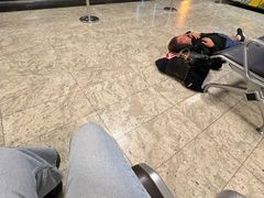 -班达拉奈克国际机场