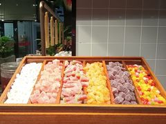 -金滏山·烤肉海鲜火锅自助(襄阳万达店)