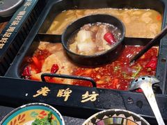 -老牌坊云南鱼豆花火锅(哈西万达店)