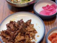 -明洞阿姨·韩式酱蟹烤肉·创意料理(三元桥店)