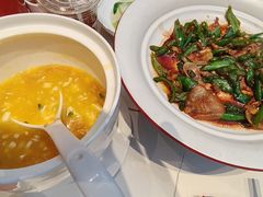 -阿瓦山寨·湘菜现炒·剁椒鱼头王(咸阳总店)