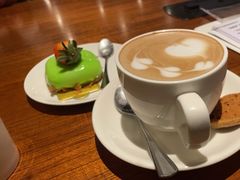 -广州中心皇冠假日酒店·汇点大堂吧