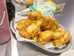 -W COLLECTIVE  DESSERT SHOP