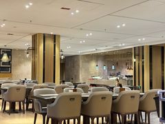 -航空港万怡酒店·万荟轩餐厅(航空港区远航路店)