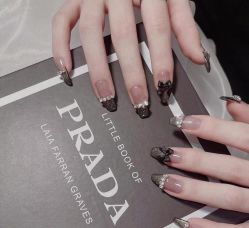 -LILY NAILS美甲美睫