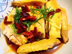 -云海肴·汽锅鸡·云南菜(天山百盛优客店)