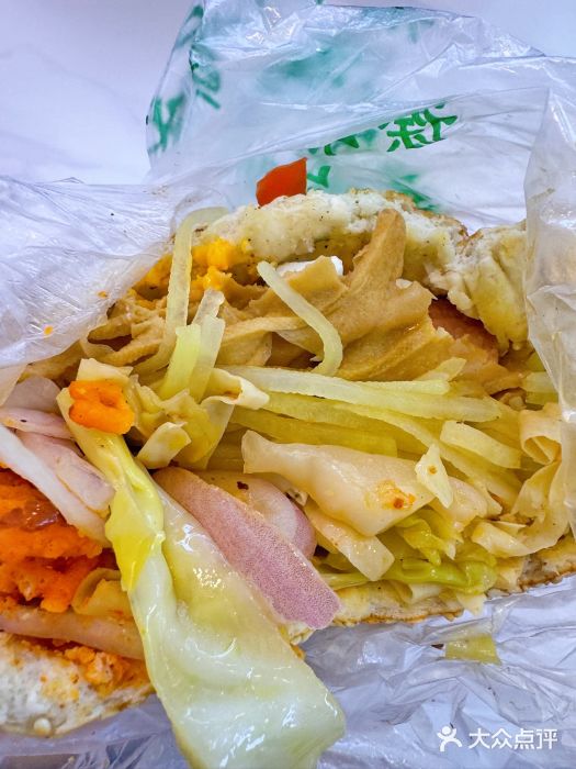 三兄弟高炉烧饼图片