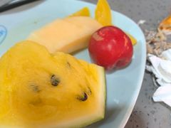 -金滏山·烤肉海鲜火锅自助(襄阳万达店)