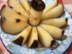 -东北哈尔滨酱骨头馆房掌柜铁锅炖