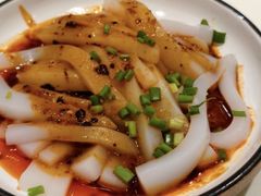 -渝信川菜 · 川味家常菜(财富购物中心店)