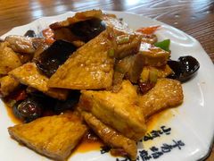 -东来菜馆•手抓海鲜家常菜•海鲜锅贴(鸽子窝店)