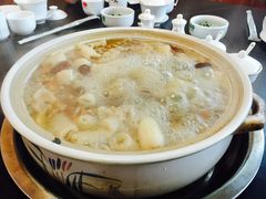 -东巴谷野生菌火锅餐厅