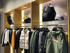 -Onitsuka Tiger(港汇恒隆广场店)