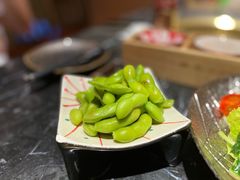-山川小町·极番烧肉(新地假日广场店)