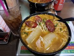 -星林居酸辣米线餐厅