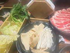-呷哺呷哺 小火锅 (浦东新欧尚超市店)