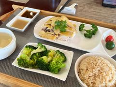 -亚龙湾老厨房·海南家常味