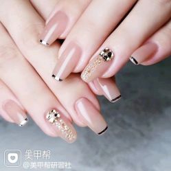 -Pink You美甲洗眉纹绣定制中心