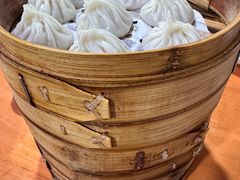 -莱莱小笼·乔艾