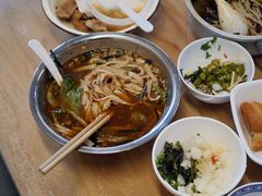 -丽丽三鲜螺蛳粉(田林路店)