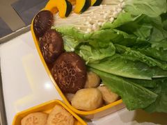 -润园四季椰子鸡火锅(卓越INTOWN店)