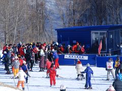 -亚布力新体委滑雪场