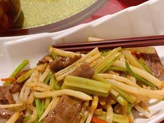 水竹根炒牛肉-东馆和天下特色餐饮(工农店)