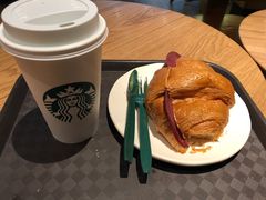 -星巴克臻选(周浦万达店)