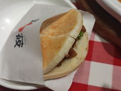 酥皮肉夹馍-西贝莜面村(近铁城市广场店)