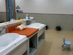 -蓝旗亲子游泳(范湖万达广场店)