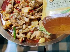-昱龙大盆牛蛙馆(三兴街总店)