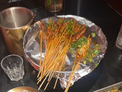-何师烧烤Pro ·江湖川菜·小龙虾·精酿(太古里旗舰店)