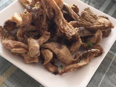 -天天向上素食餐厅(五台山店)