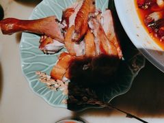 手撕脆皮鸡-佬麻雀·新湘菜(东方宝泰店)