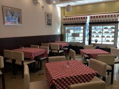 大堂-红宝石·鲜奶小方·海派西点房(南丹店)