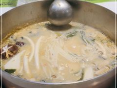 -洪氏嗨捞·猪肚鸡火锅(阳光天地店)