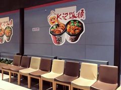 等位区-肯德基(火车北站店)