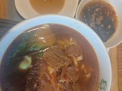 -呷佬·长沙手工米粉(金沙江路店)