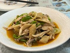 -汗腾格里·风味餐厅(新疆驻京办店)