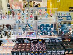 -泡泡玛特POPMART (北京超极合生汇店)