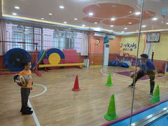 -卓跃儿童运动馆·体能·跳绳·篮球(滨江东中心店)