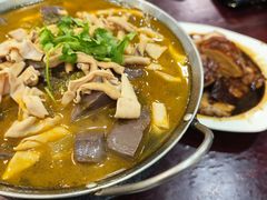 -余杨鸭鸭餐厅